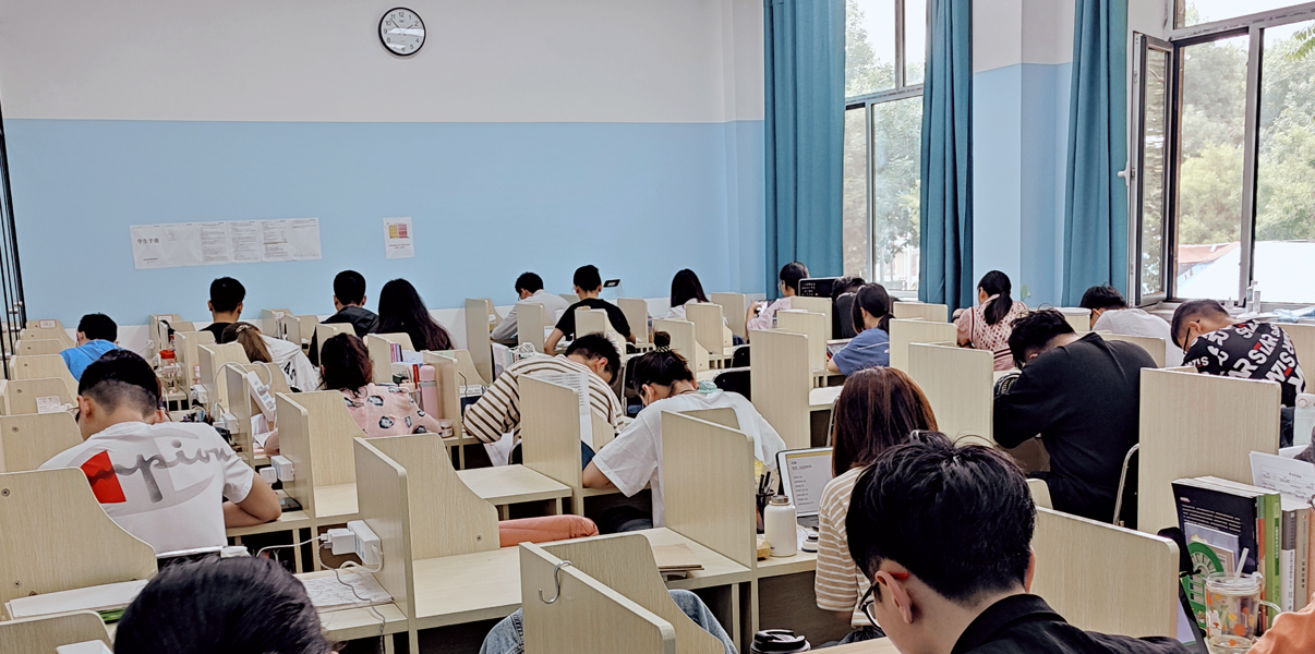 阜阳考研寄宿学校-学习氛围